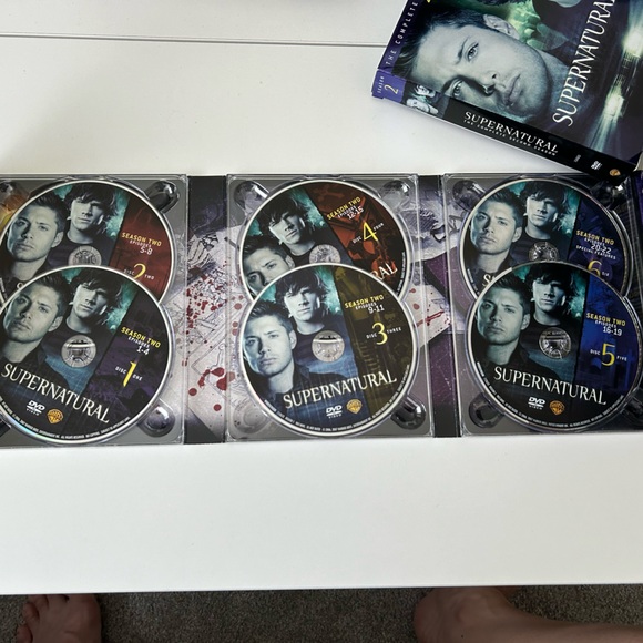 Supernatural: The Complete 2nd Season DVD Set - Picture 3 of 3